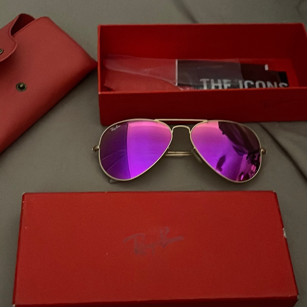 Brand new Raybans magenta pink aviators